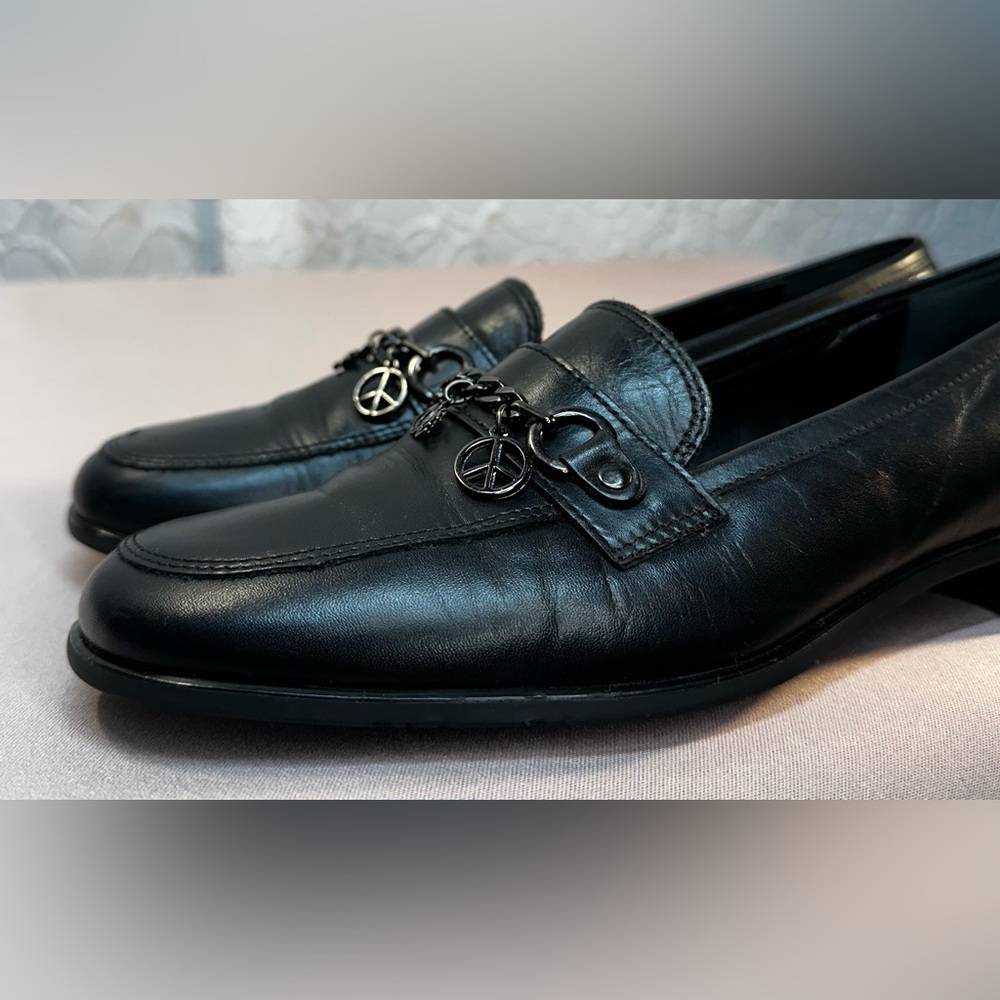 Franco Sarto- Women’s Black Leather Peace & Love Chain Loafers (7.5) - Picture 10 of 14